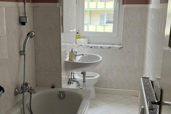 3-Raum-Wohnung Neuer Weg 33 (WE 202) - Bad