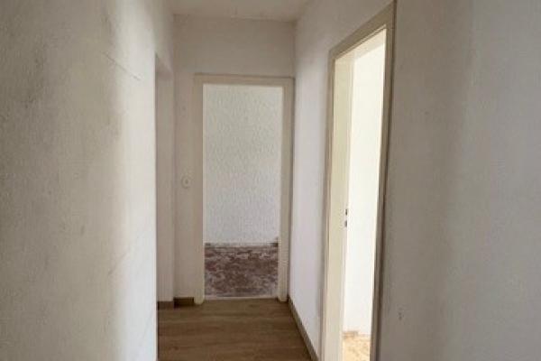 3-Raum-Wohnung Neuer Weg 33 (WE 202) - Flur