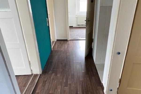 Grünthaler Straße 124 (WE 302) - Flur